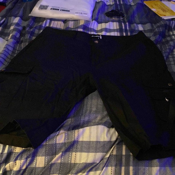Cargo Shorts - Picture 9 of 14